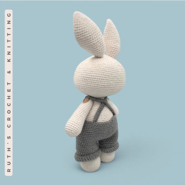 Conejo de Pascua Rosado de Crochet con Overoles | Albi - Imagen 7