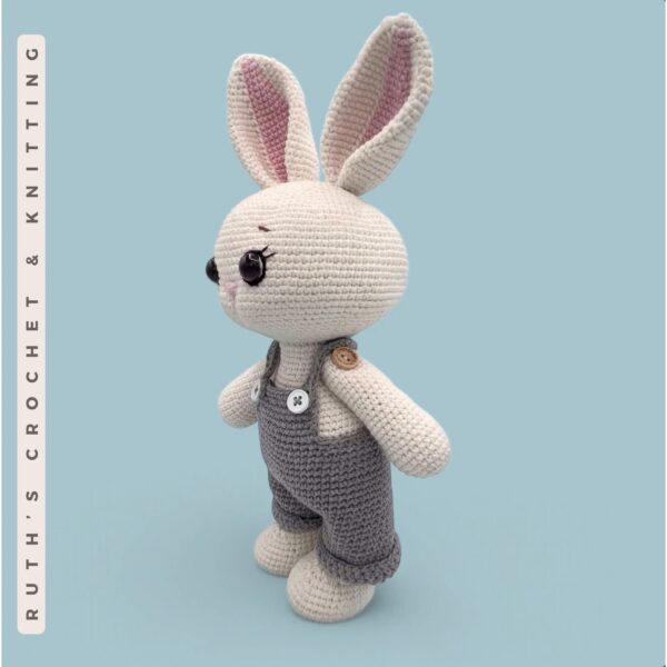 Conejo de Pascua Rosado de Crochet con Overoles | Albi - Imagen 9