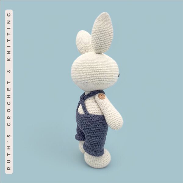 Conejo de Pascua Azul de Crochet con Overoles | Albi - Imagen 6