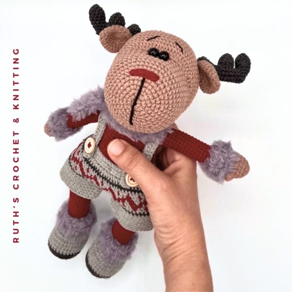 Handmade Christmas Reindeer Boy Amigurumi - Image 3