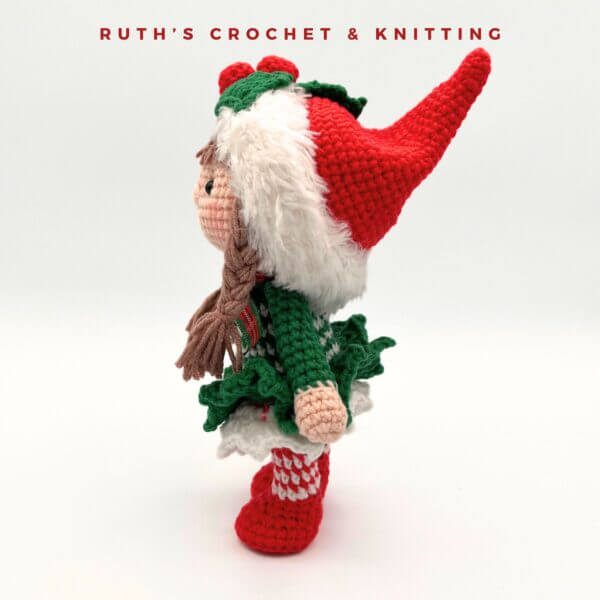 Amigurumi Niña Gnomo Navideño Hecha a Mano - Imagen 9