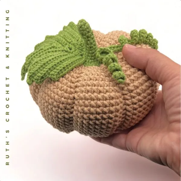 Crocheted Green & Beige Pumpkins Décor Set - Image 3
