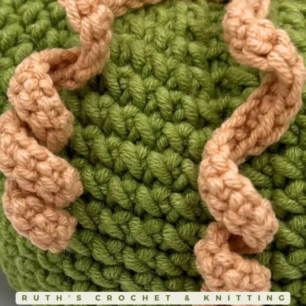 Calabaza Otoñal Verde Hecha a Mano para Mesa - Imagen 10