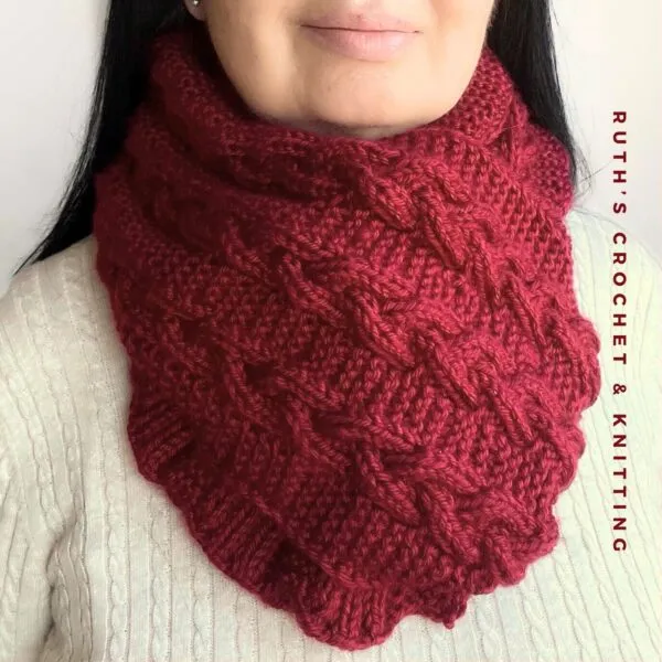 Knitted Scarf with  Braids - Image 4