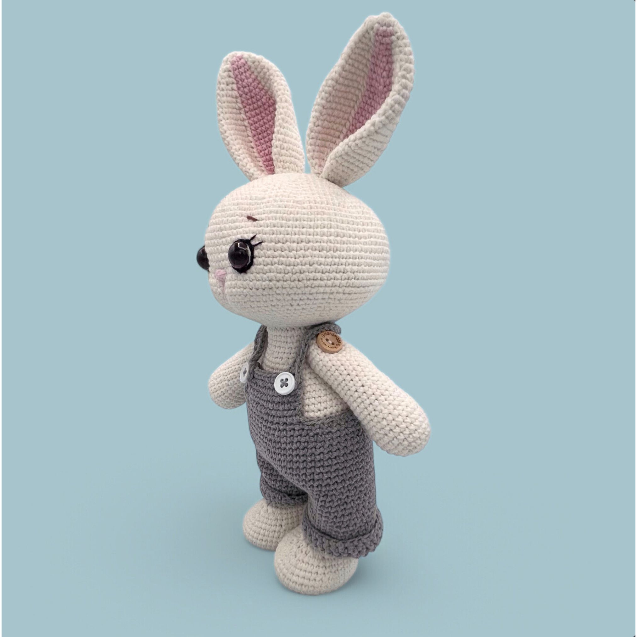Conejo de Pascua de Crochet con Overol Removible – 34 cm / 13 in – Azul o Rosa – Mezcla de Algodón – Peluche coleccionable – Albi - Imagen 15
