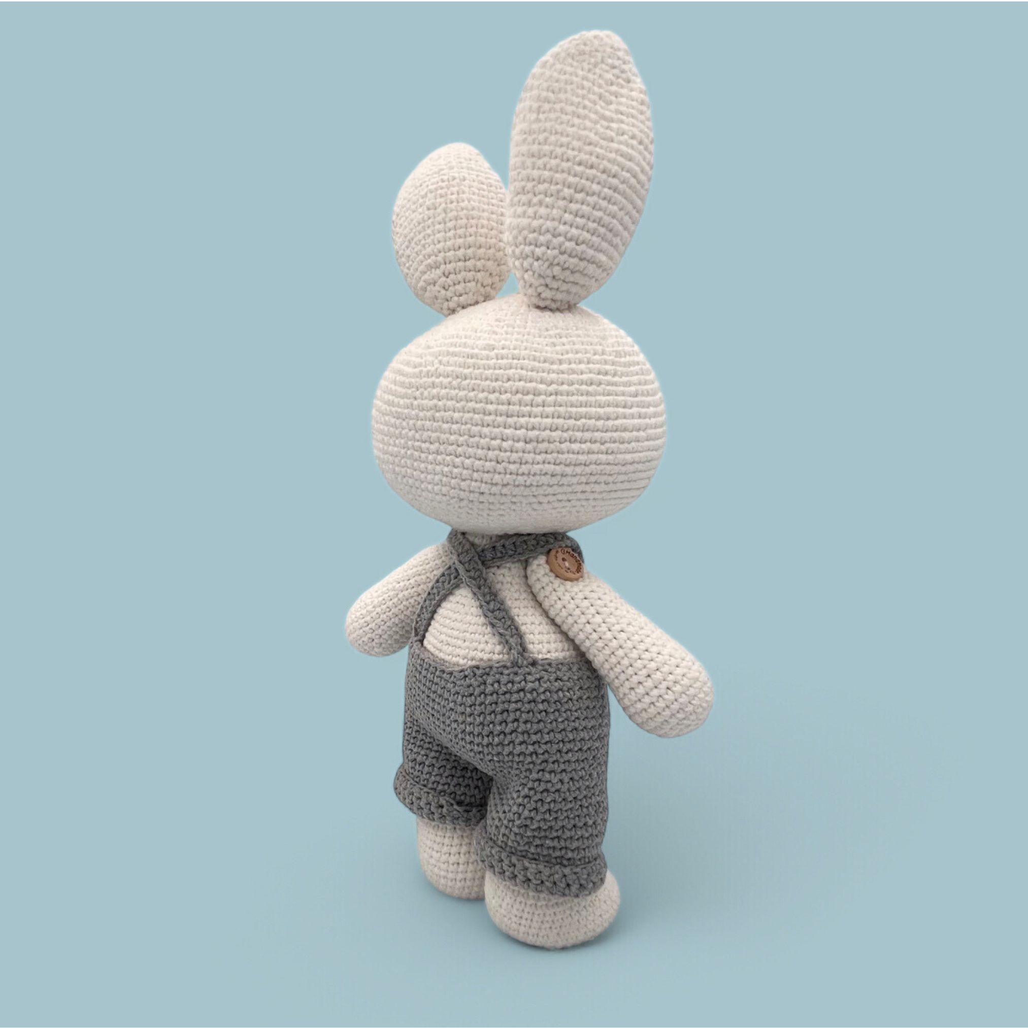 Conejo de Pascua de Crochet con Overol Removible – 34 cm / 13 in – Azul o Rosa – Mezcla de Algodón – Peluche coleccionable – Albi - Imagen 11