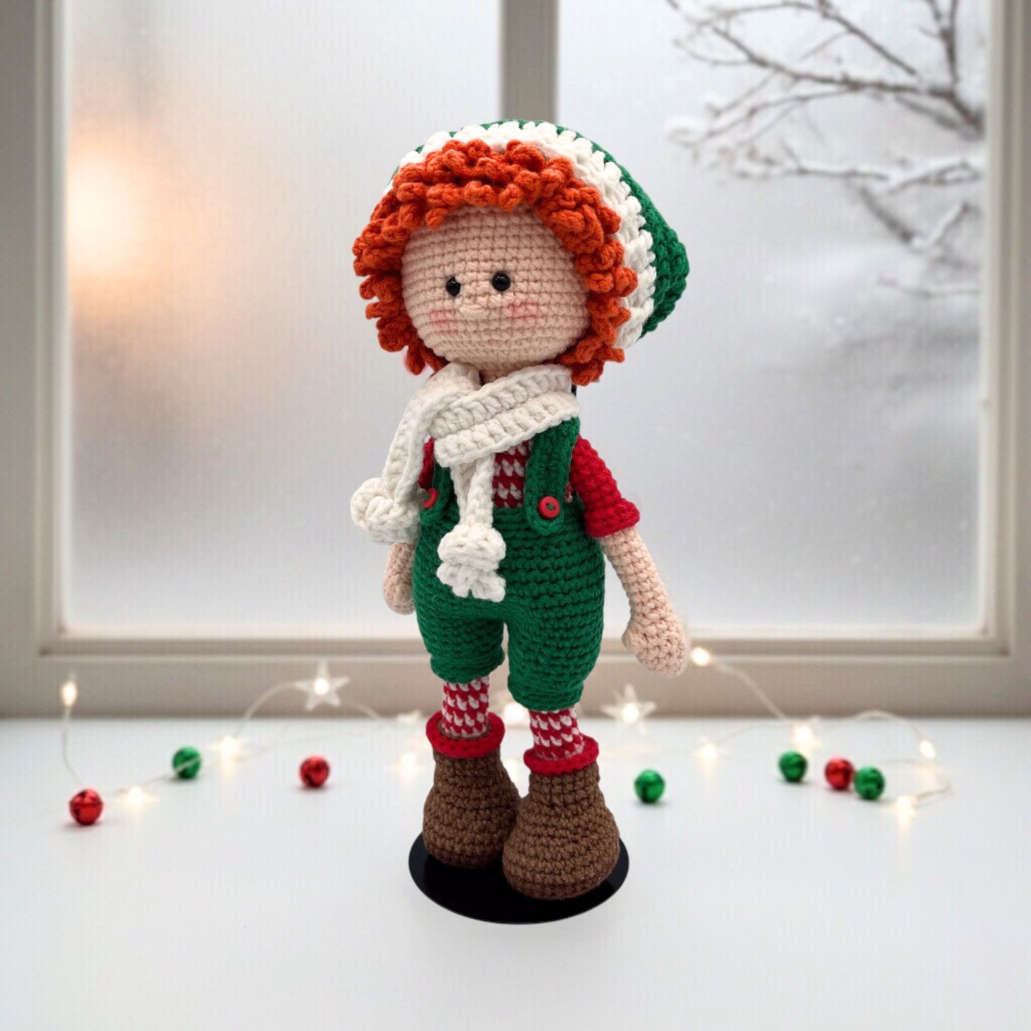 Elfo Navideño de Crochet – 23 cm / 9 in (excluyendo gorro) – Pareja o Individual (Niño y Niña) – Mezcla de Algodón – Decoración Navideña - Imagen 4