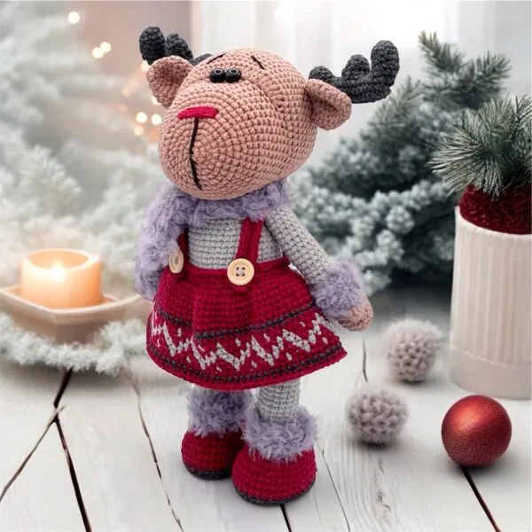 Muñeca Amigurumi Reno Niña Navideña Hecha a Mano