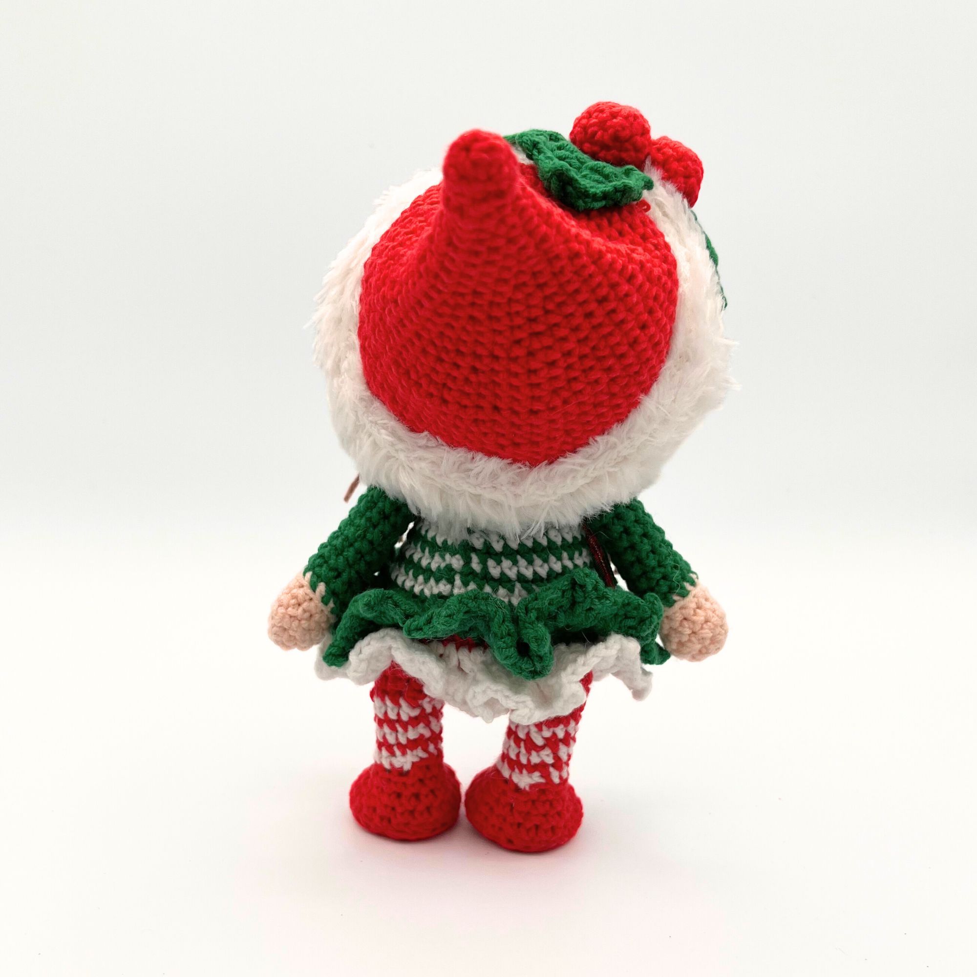 Pequeña Elfo niña de navidad de crochet – 21.6 cm / 8.5 in – Mezcla de Algodón y acrílico – Decoración navideña hecha a mano - Imagen 13