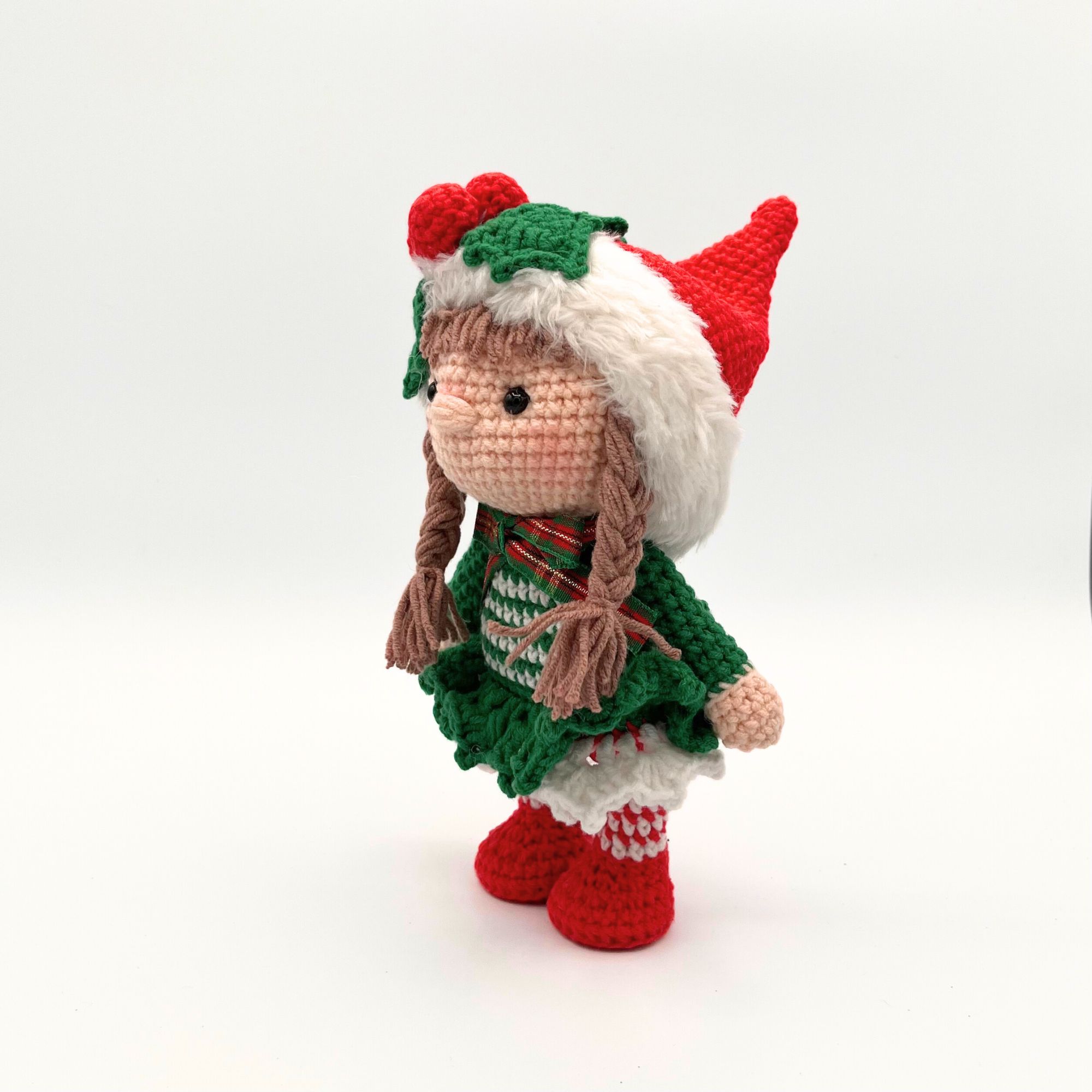Pequeña Elfo niña de navidad de crochet – 21.6 cm / 8.5 in – Mezcla de Algodón y acrílico – Decoración navideña hecha a mano - Imagen 16