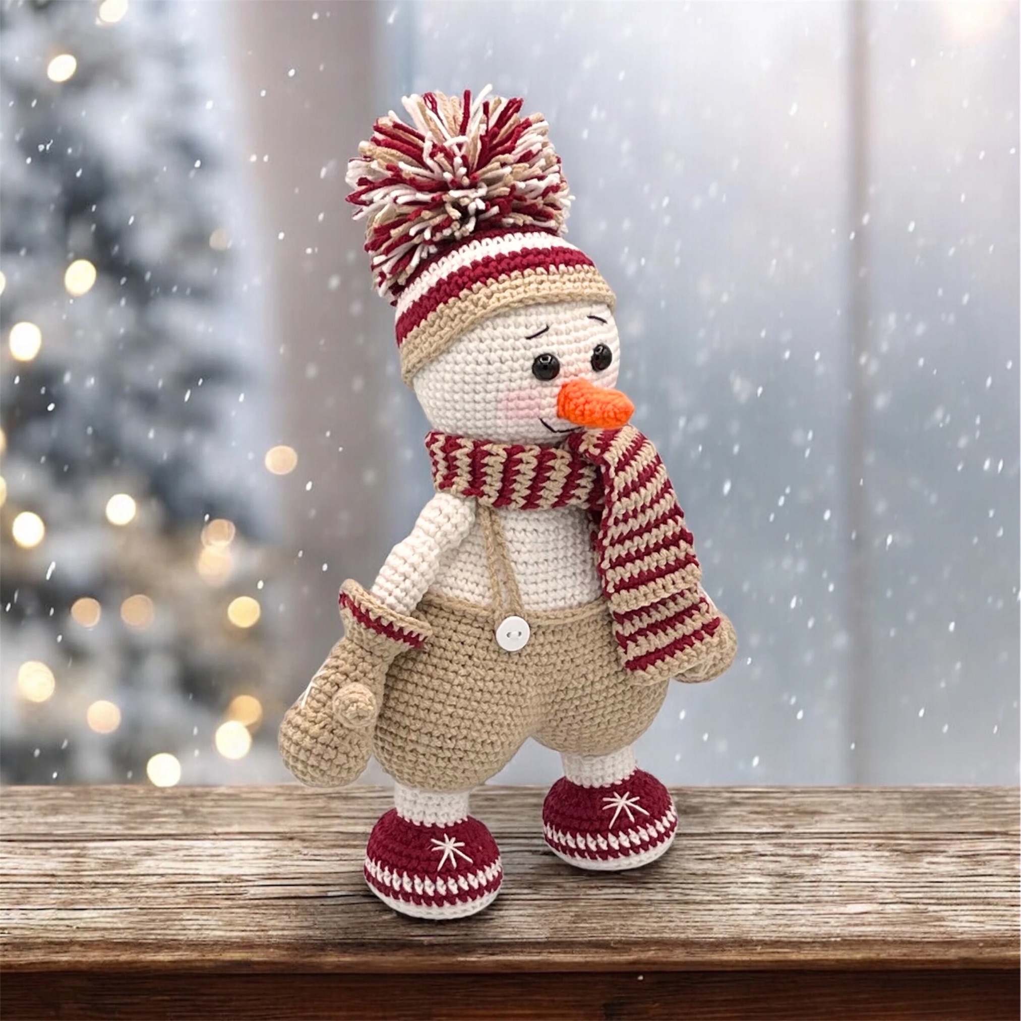 Muñeco de Nieve de Crochet – 25 cm / 10 in (incluyendo el gorro) – Rústico o Frosty – Mezcla de Algodón – Decoración navideña de peluche - Imagen 3